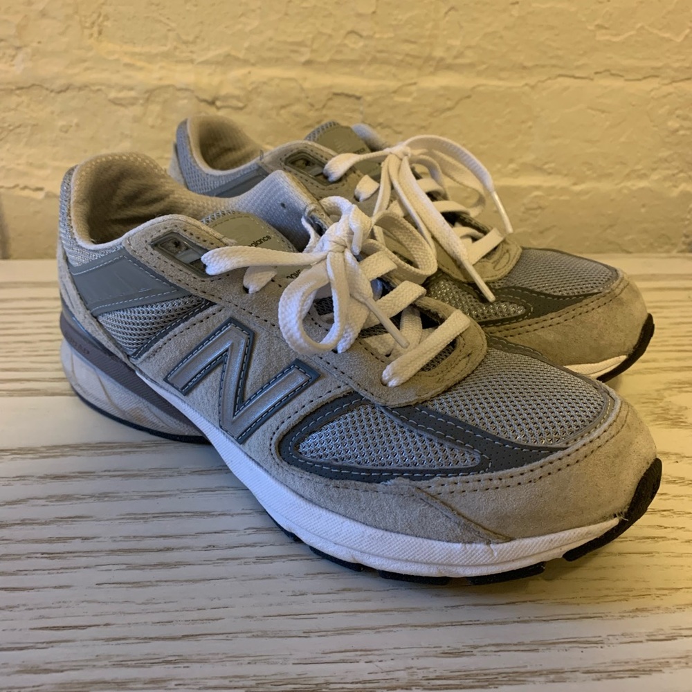 New Balance 990v5